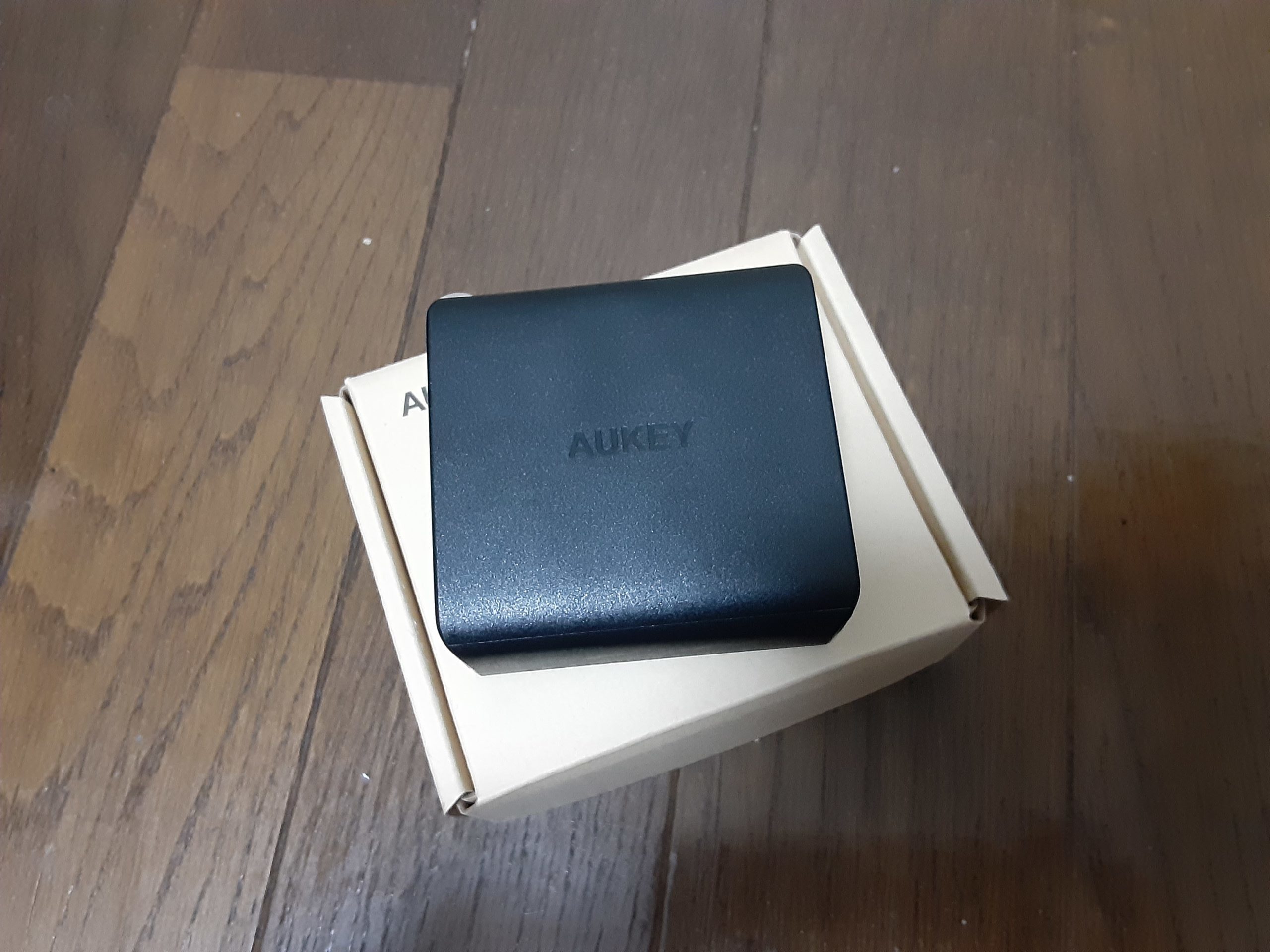 AUKEY USBアダプタ4ポート